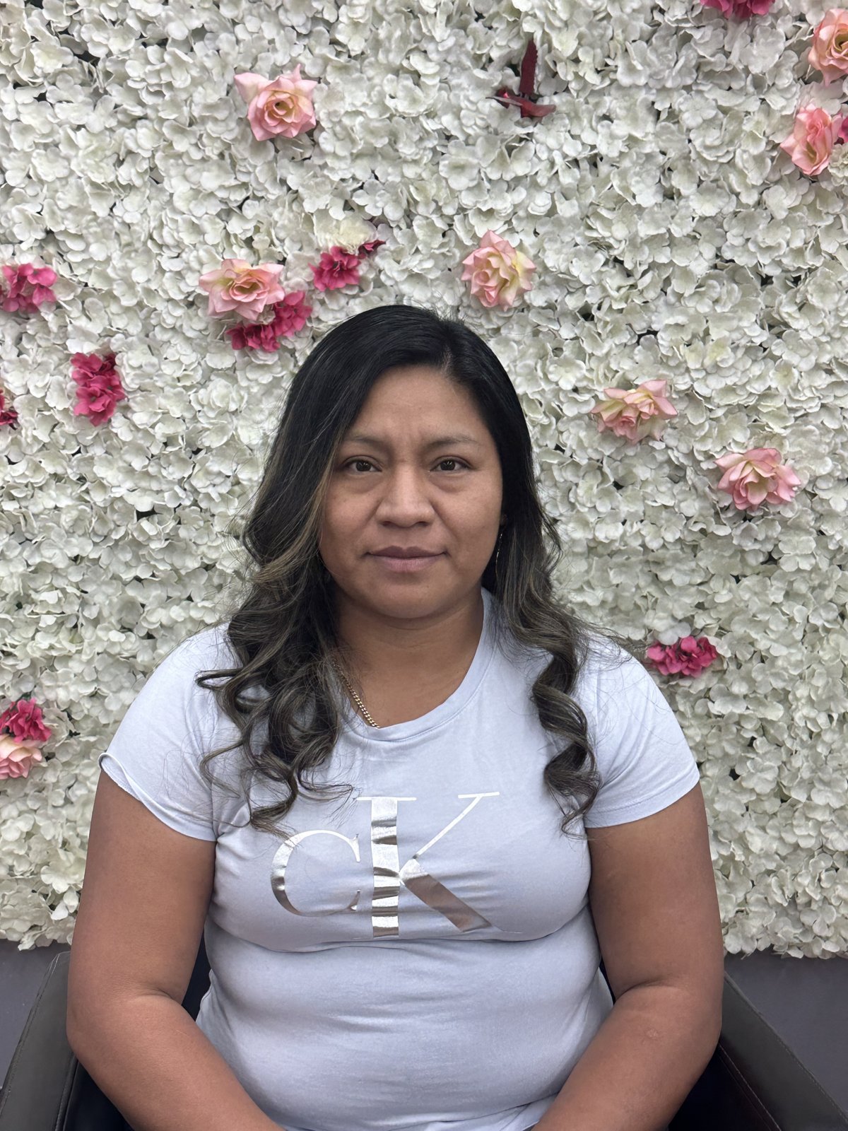 Rostro con cejas definidas